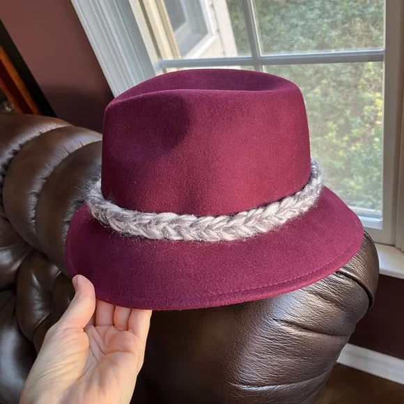 ANTHROPOLOGIE 100% Wool Women’s Hat - Picture 4 of 6